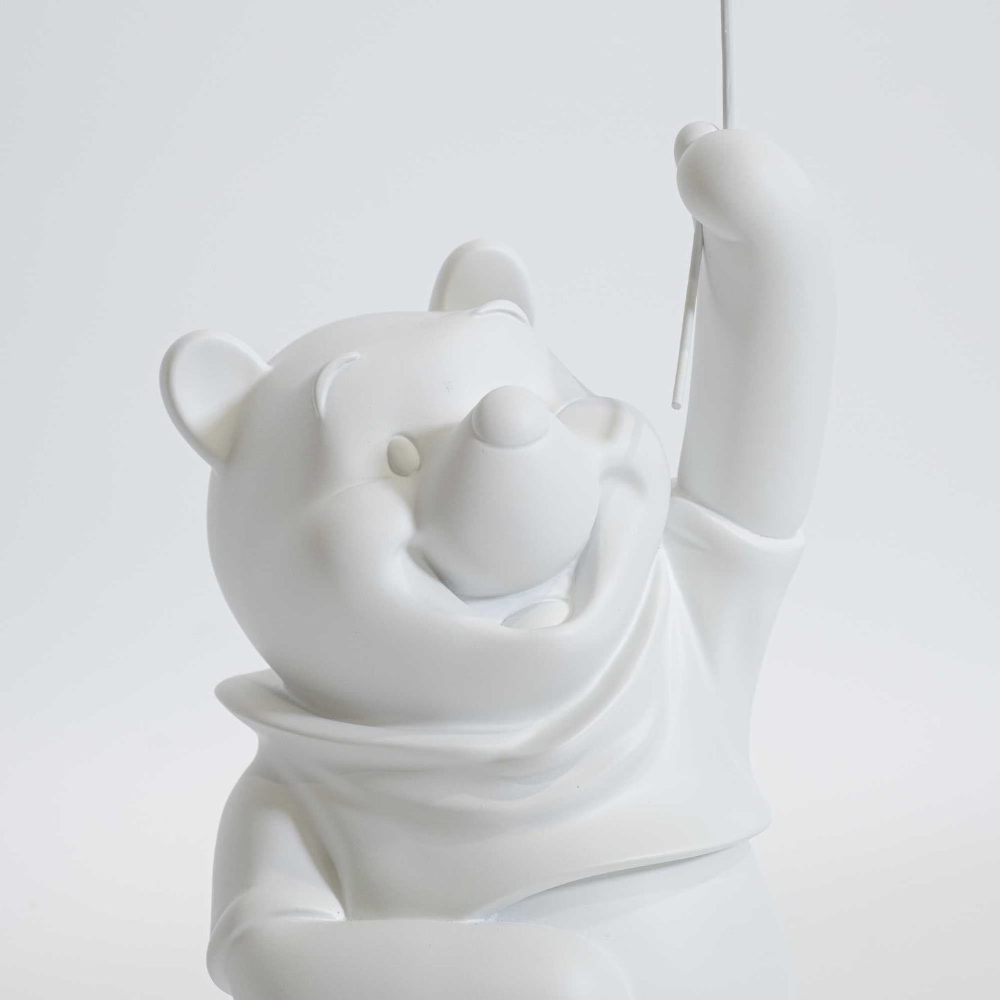 Leblon Delienne Winnie The Pooh 52cm. Matt White & Blue