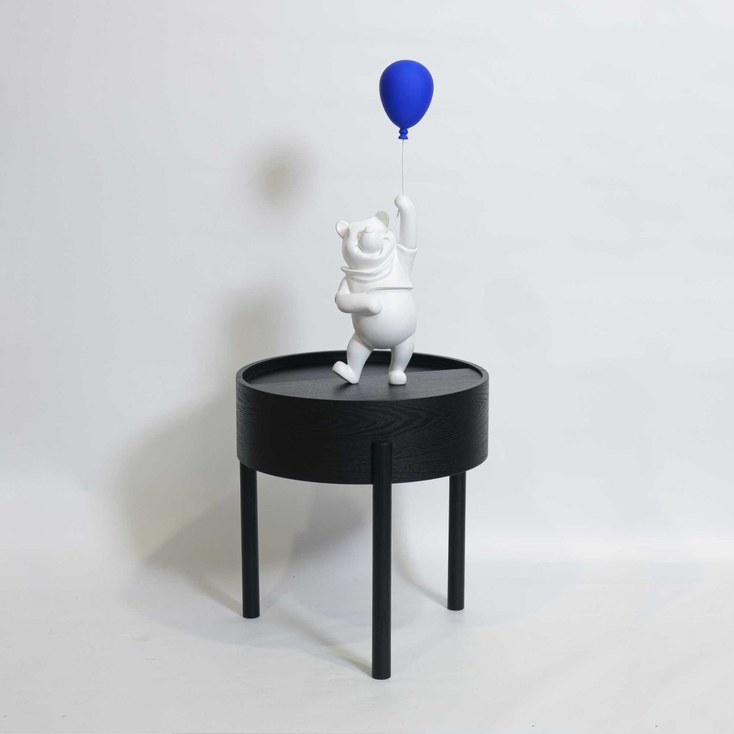 Leblon Delienne Winnie The Pooh 52cm. Matt White & Blue